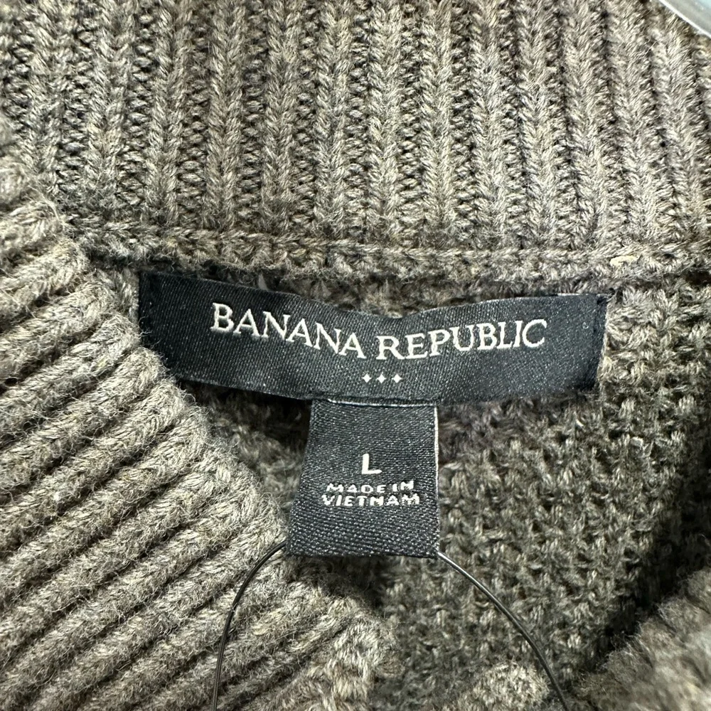 BANANA REPUBLIC mens button up cardigan Sweater greenish, greyish‎ brown,